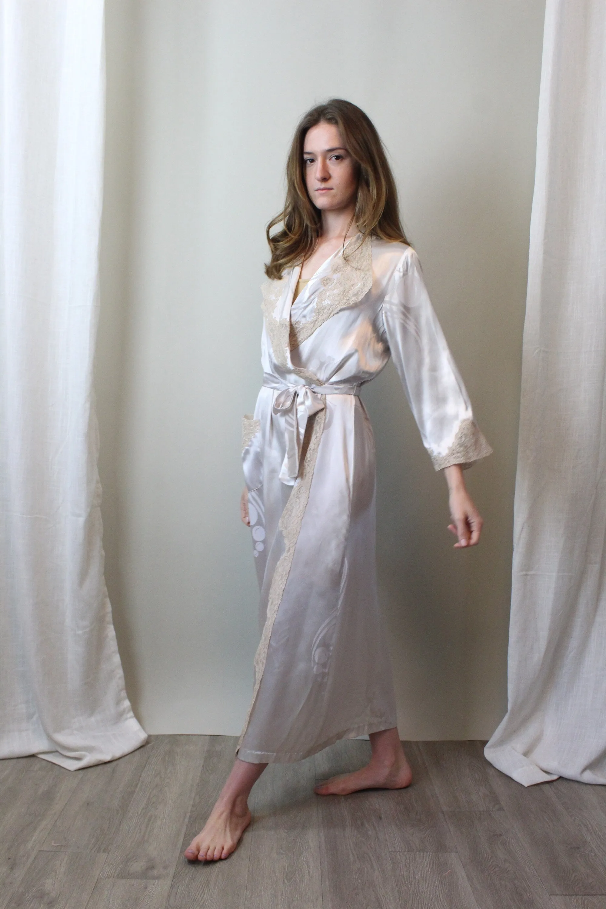 1940s CUTWORK LACE liquid satin robe all sizes | new spring