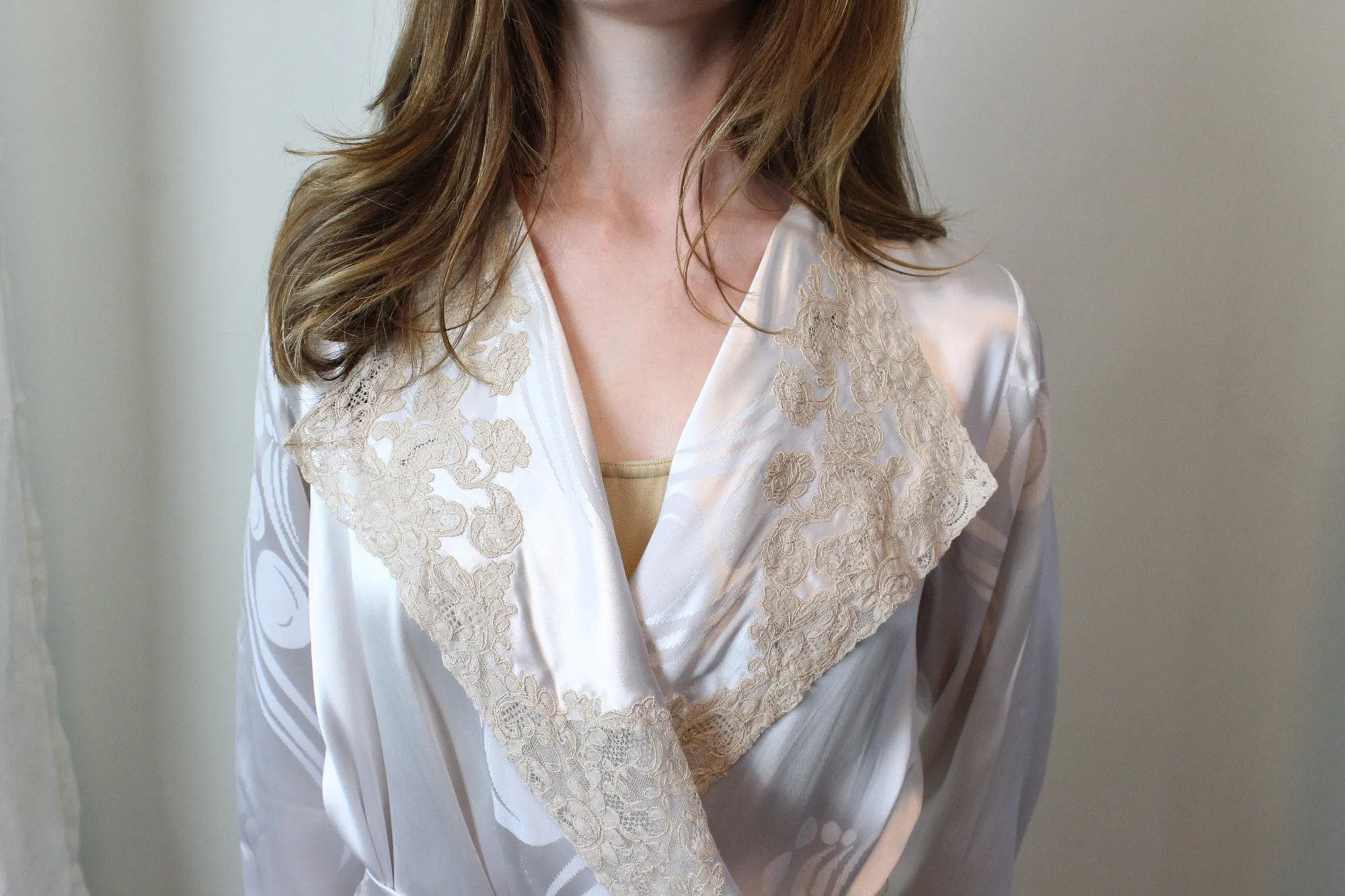 1940s CUTWORK LACE liquid satin robe all sizes | new spring