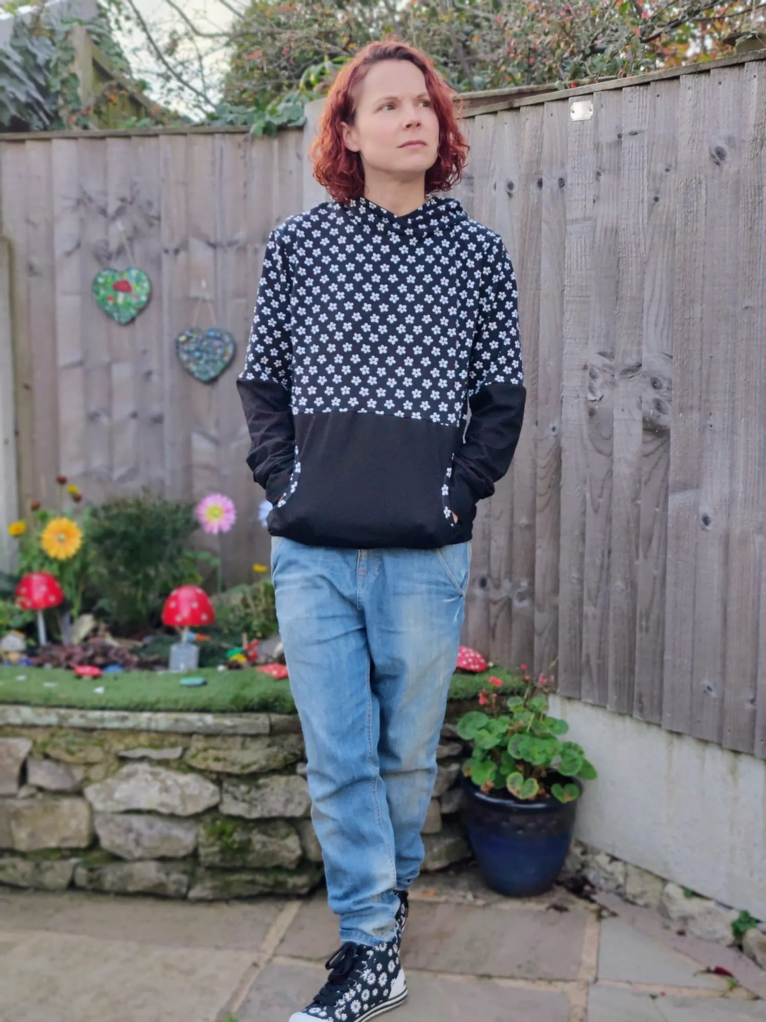Adults Half Hoodies - Curve Fit