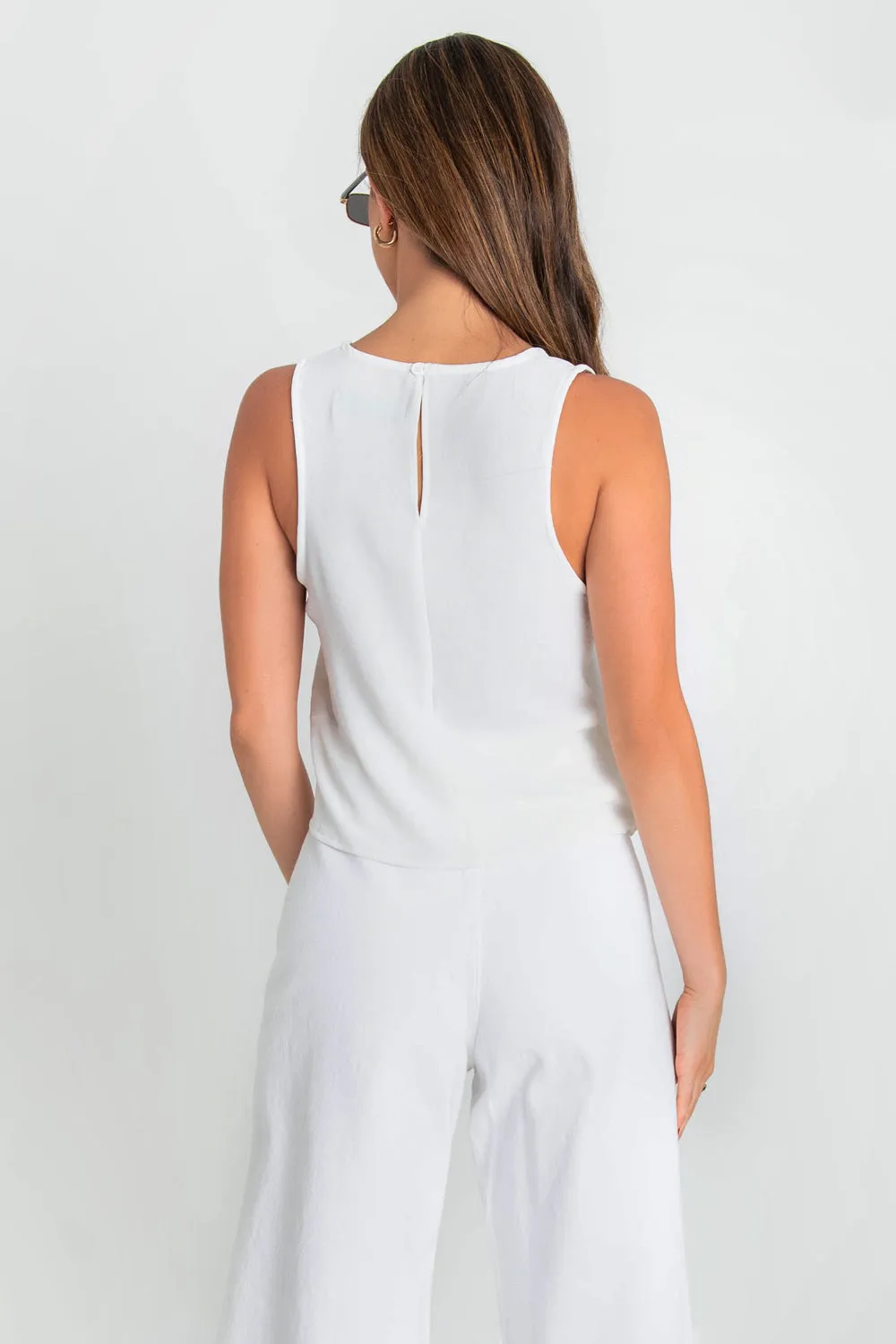 Blusa sin mangas cuello redondo