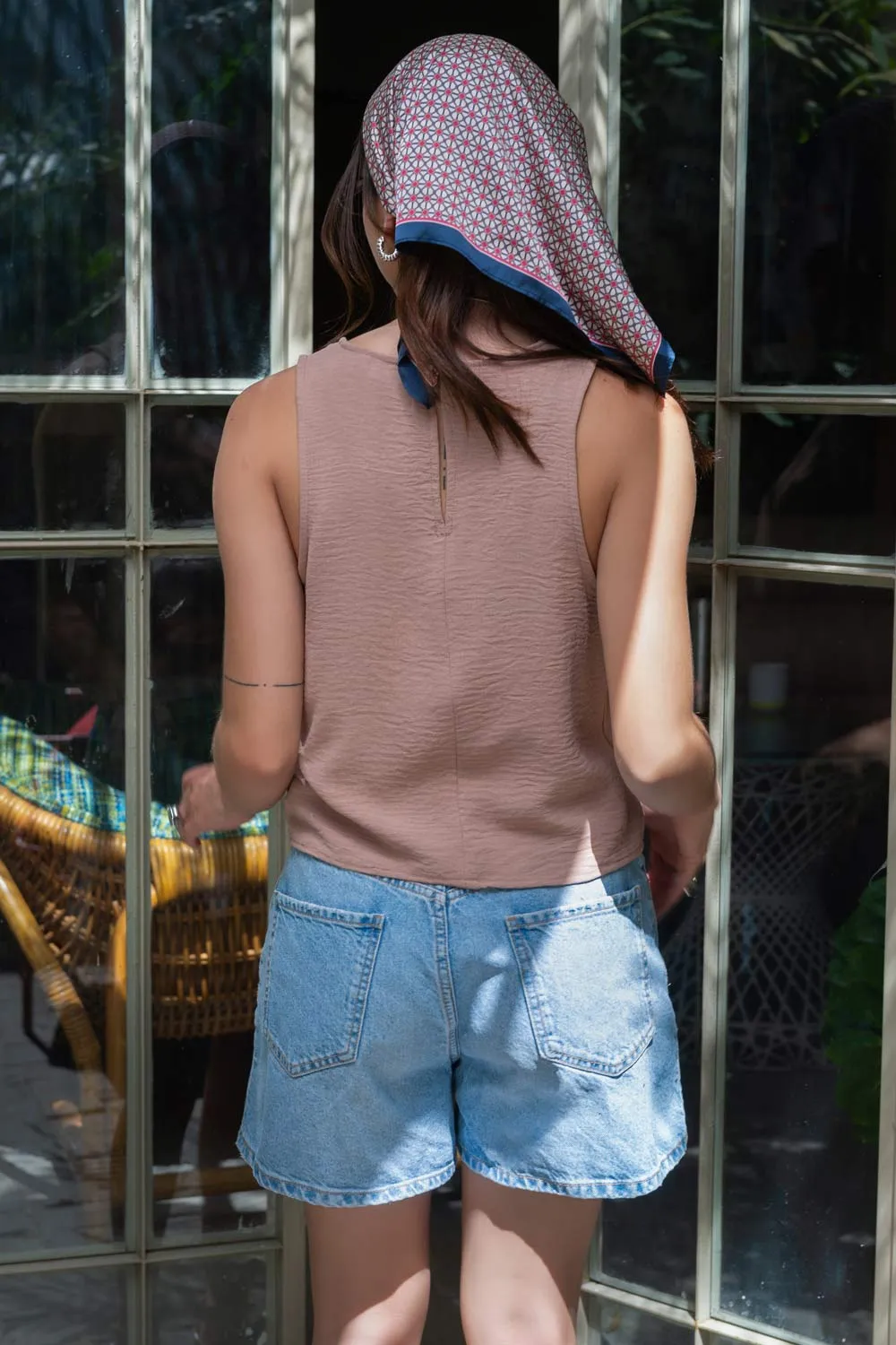 Blusa sin mangas cuello redondo