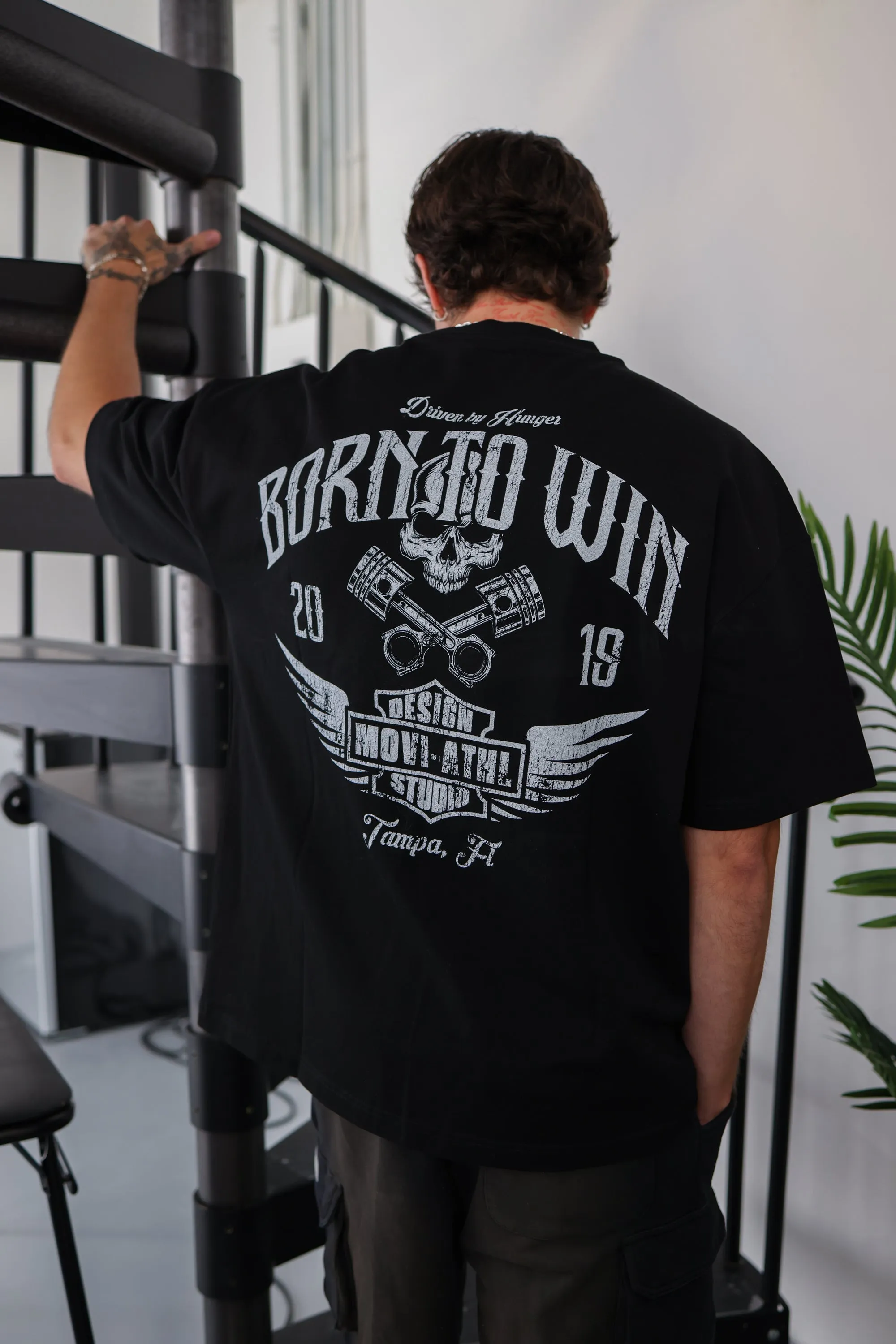 BORN TO WIN T-SHIRT - BLACK