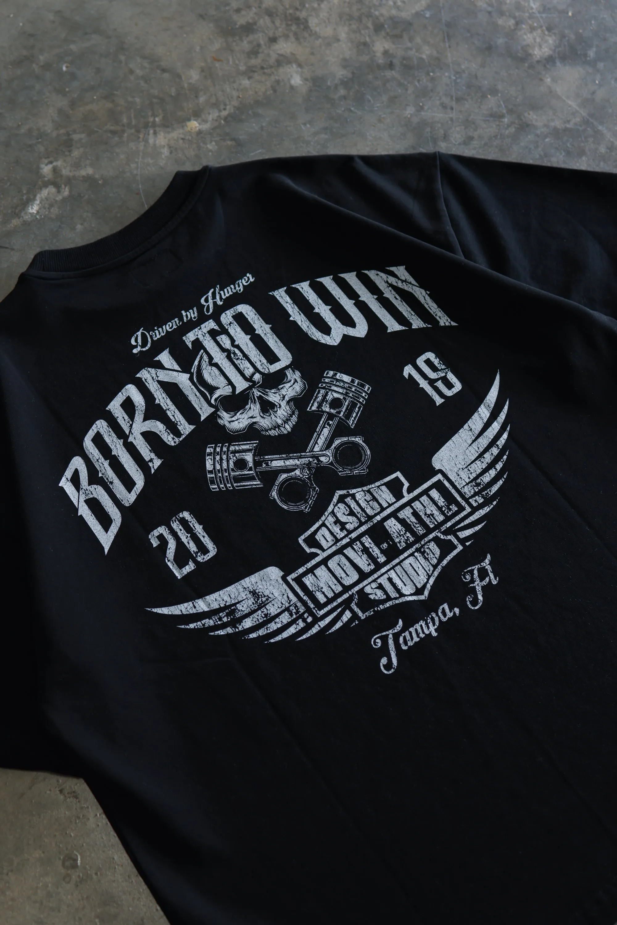 BORN TO WIN T-SHIRT - BLACK