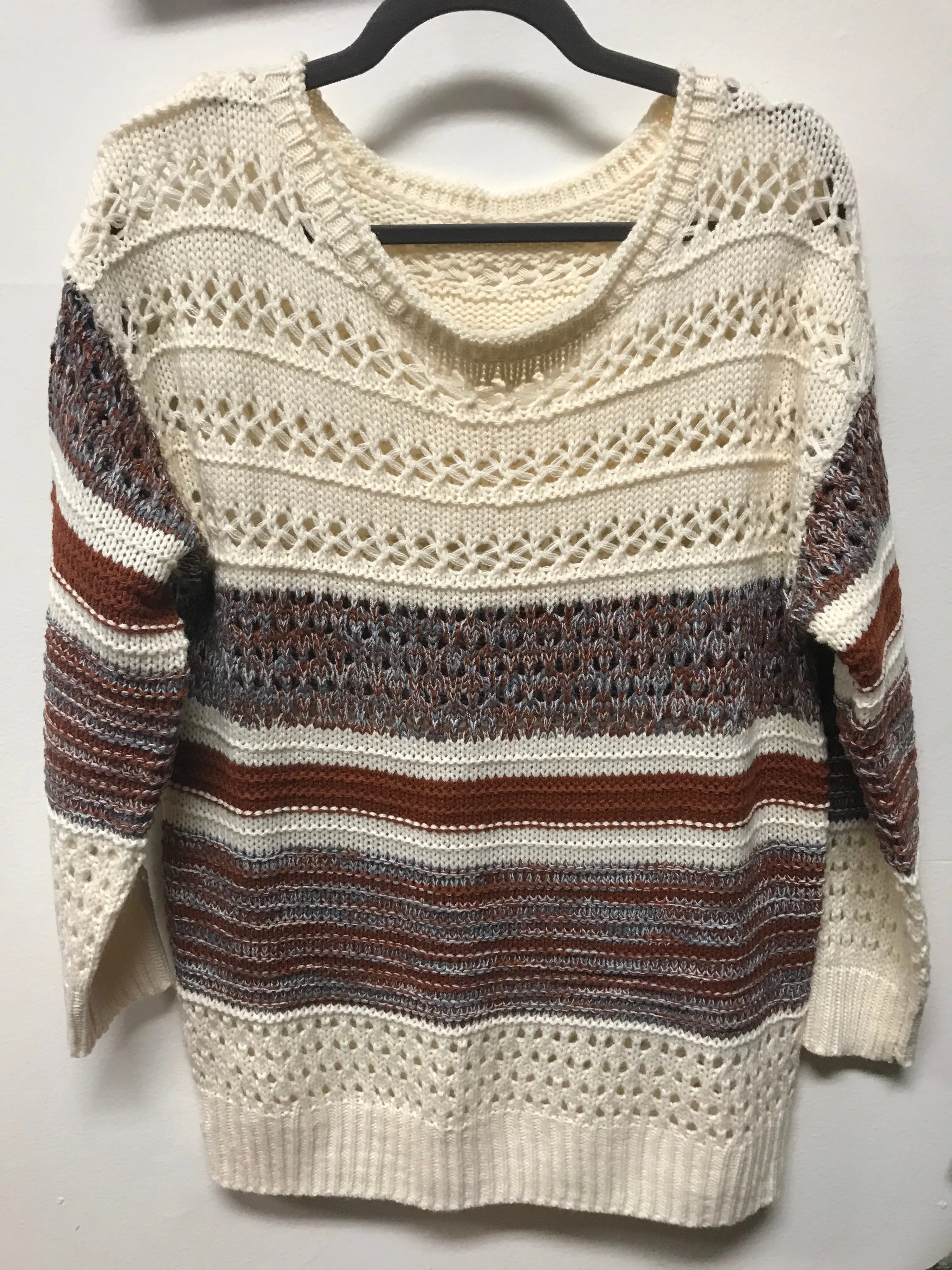 Open work knit sweater- S