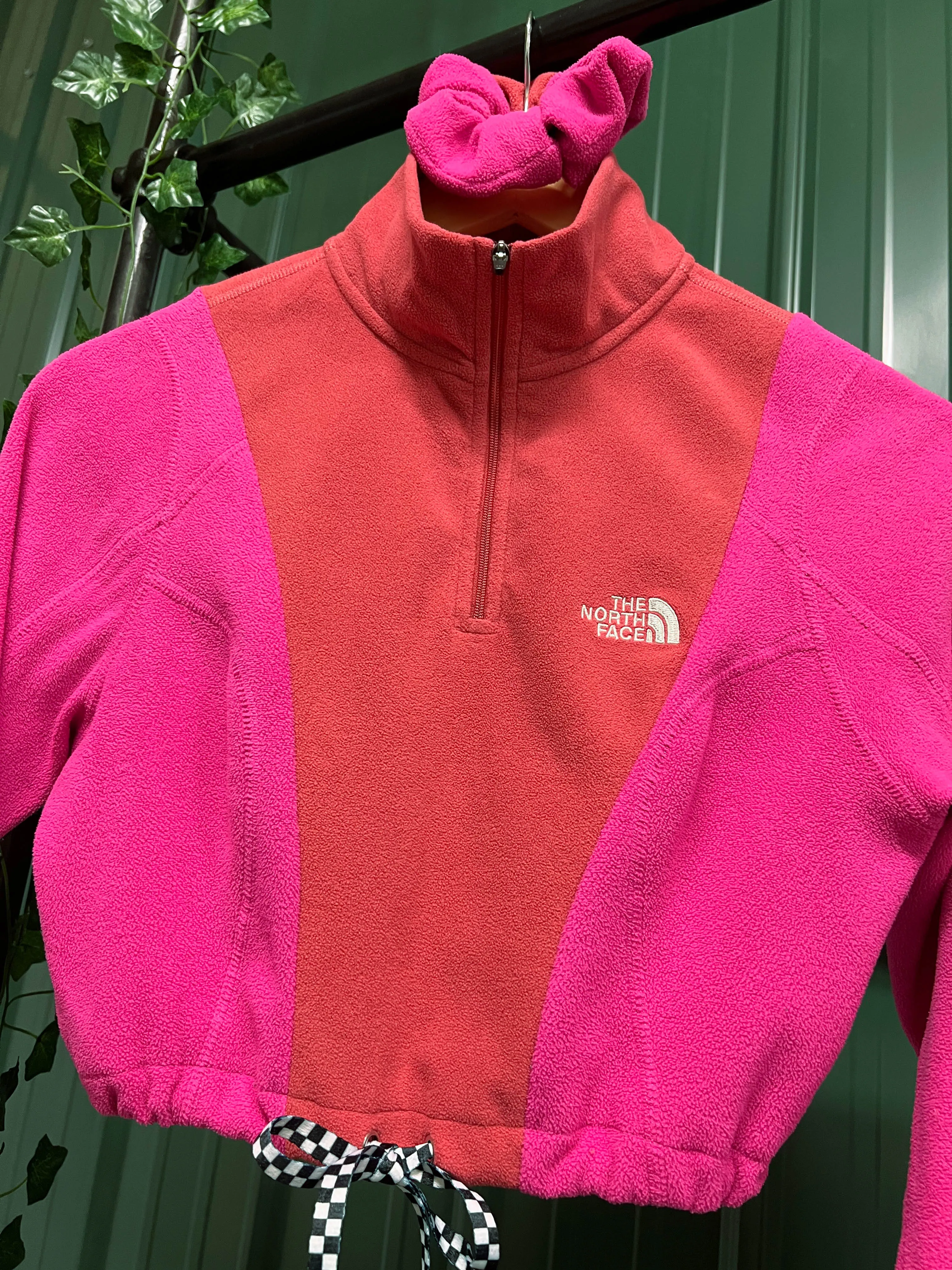 "1 of 1" The North Face Fleece Crop Set (XS/S)