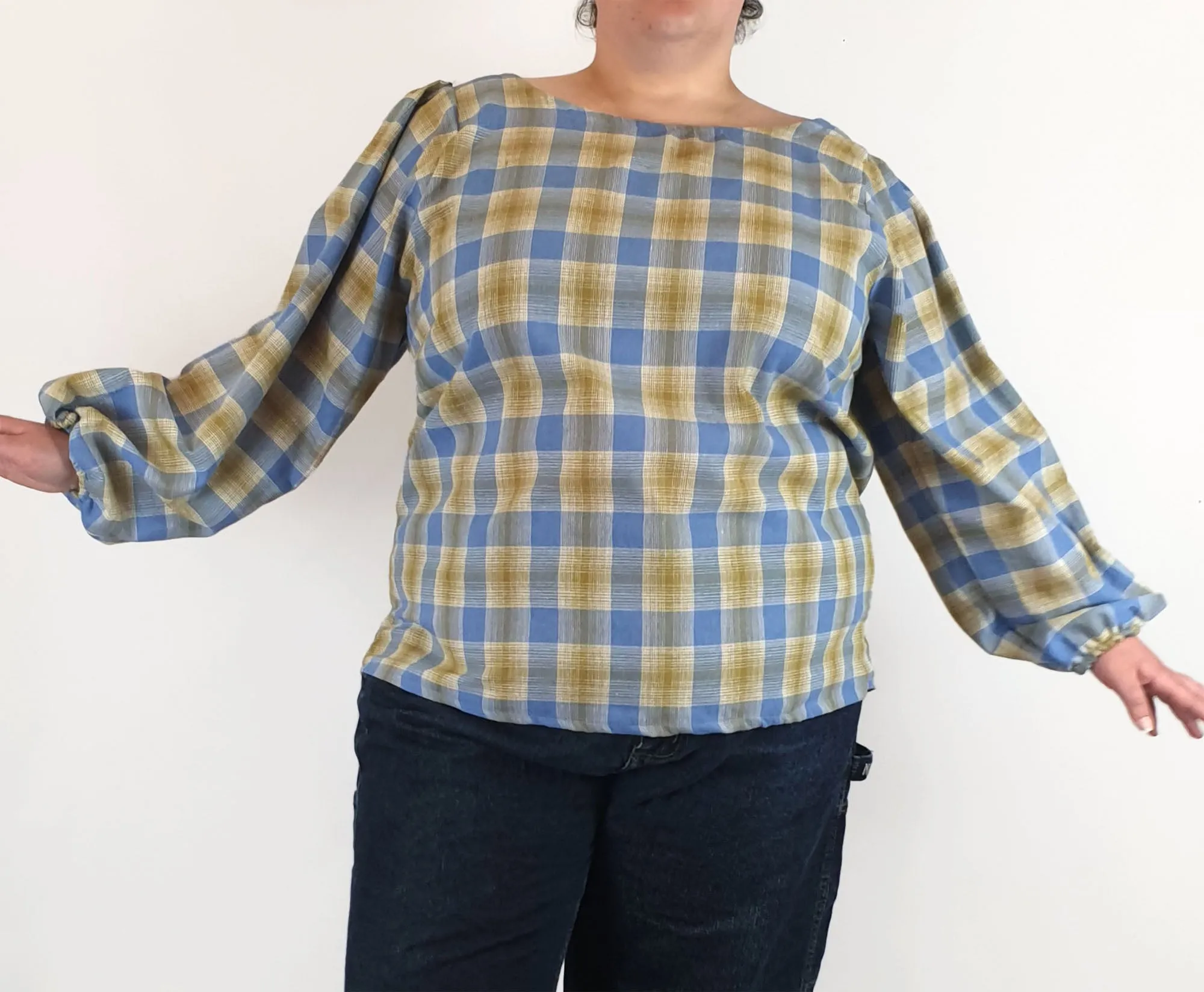 Rummage Style blue and brown top size 20