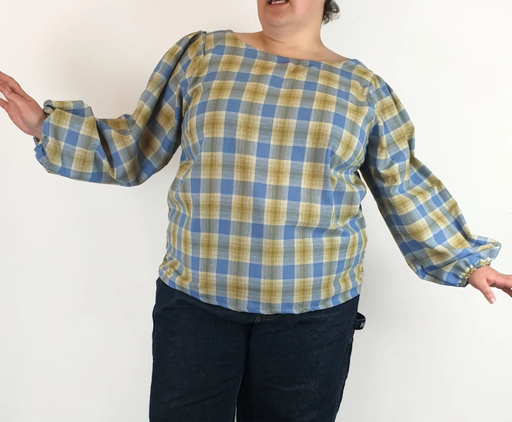 Rummage Style blue and brown top size 20