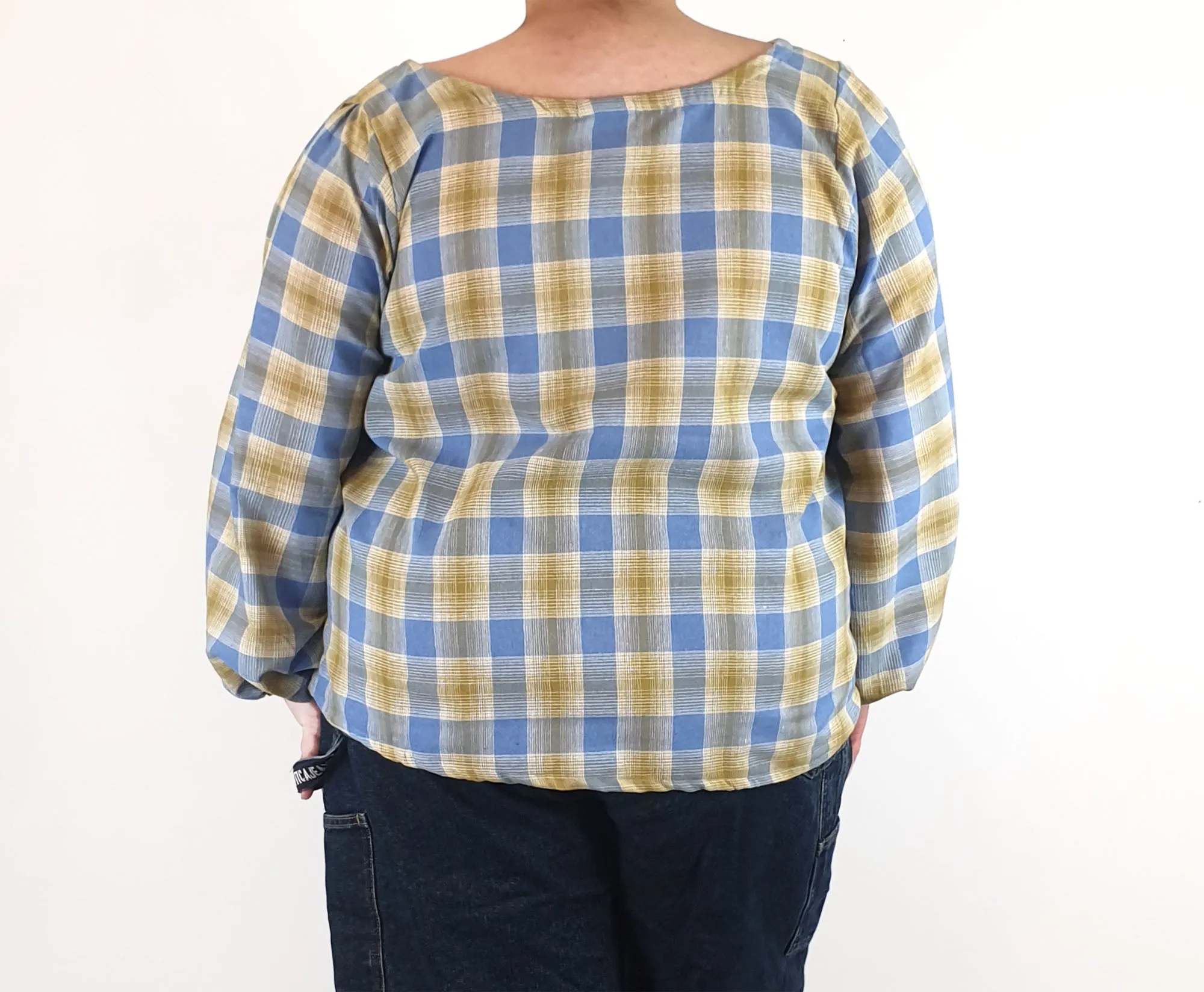 Rummage Style blue and brown top size 20