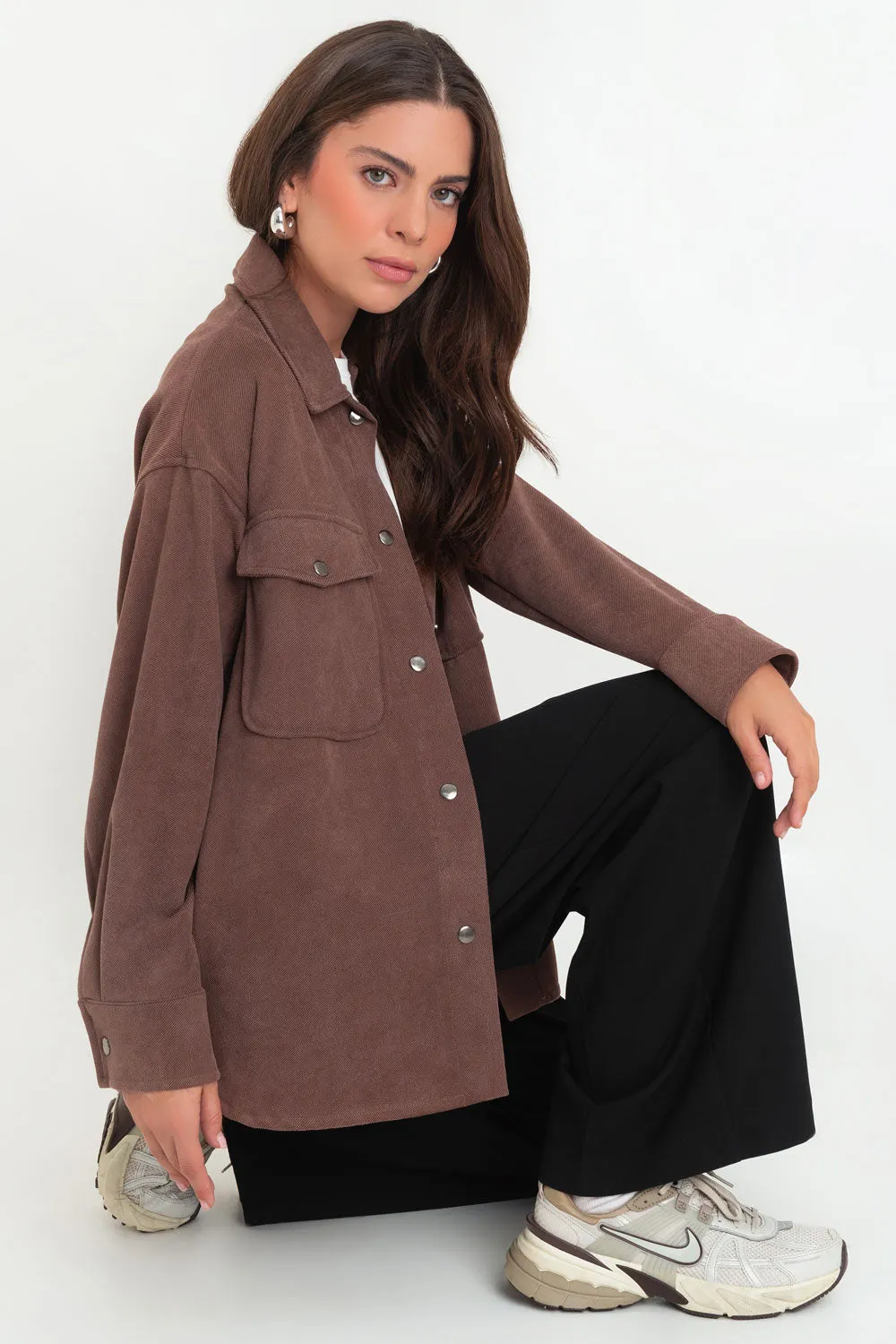 Sobrecamisa oversized de botones en contraste