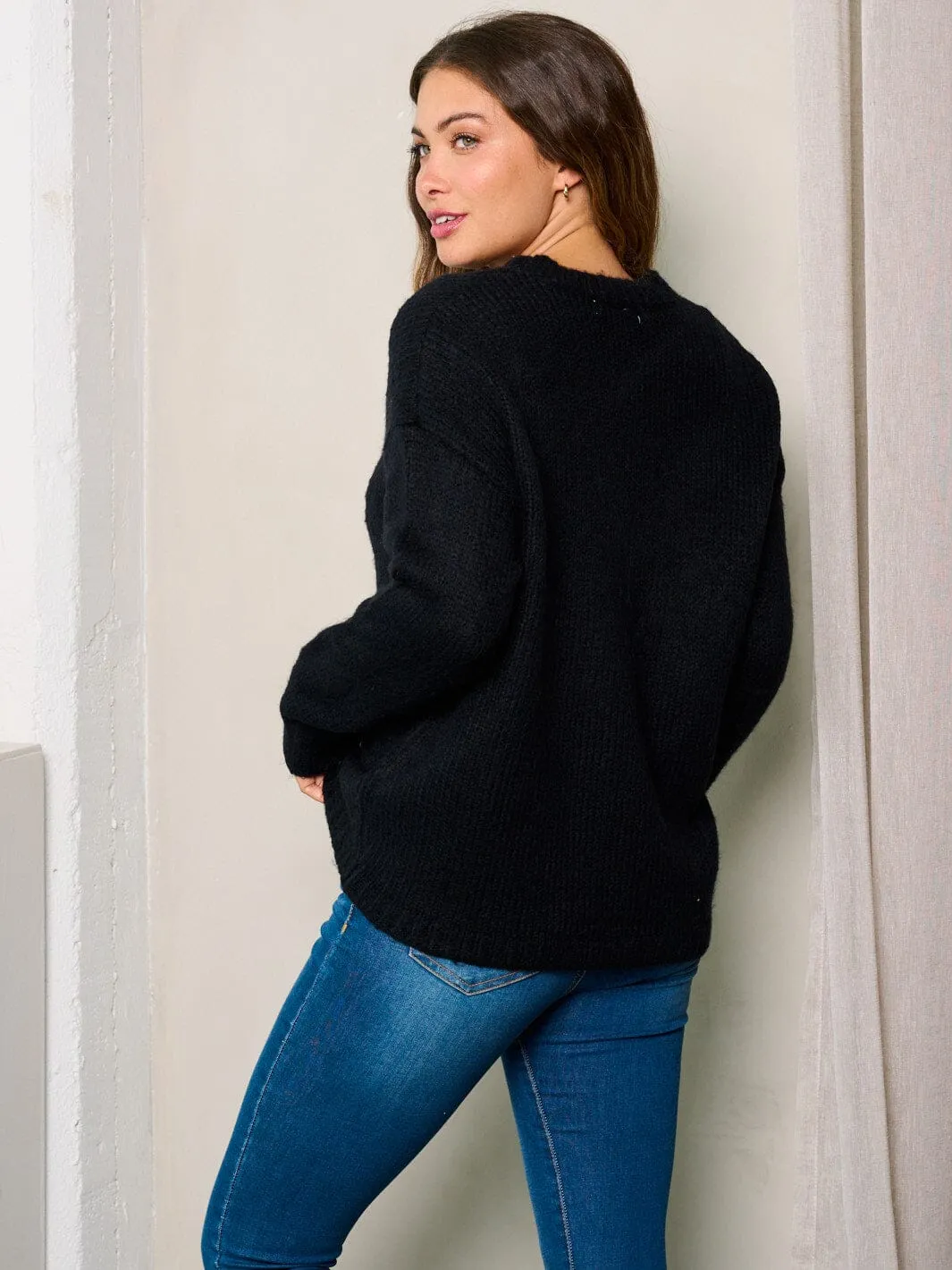 WOMEN'S LONG SLEEVE SOLID KNIT SWEATER