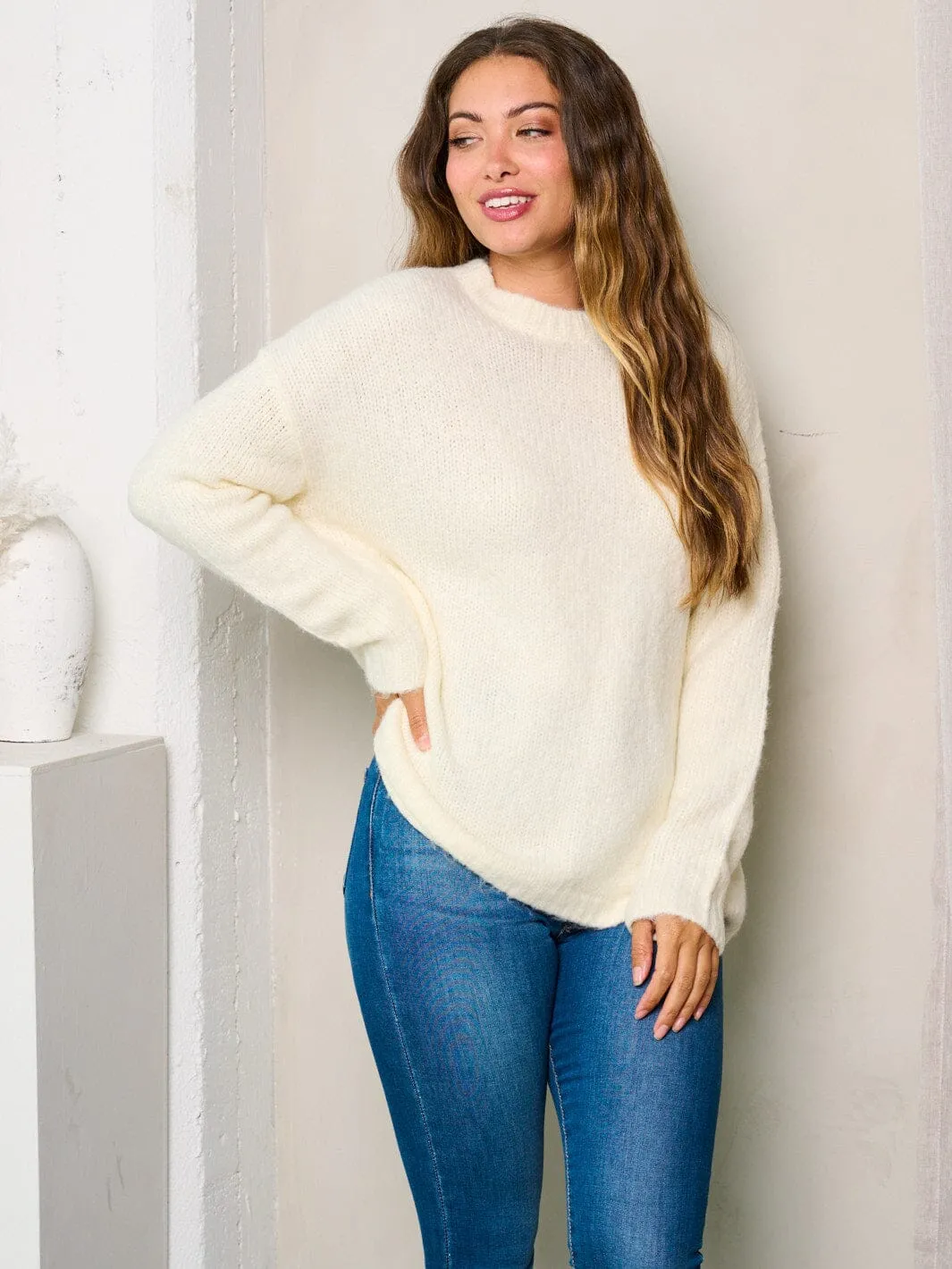 WOMEN'S LONG SLEEVE SOLID KNIT SWEATER
