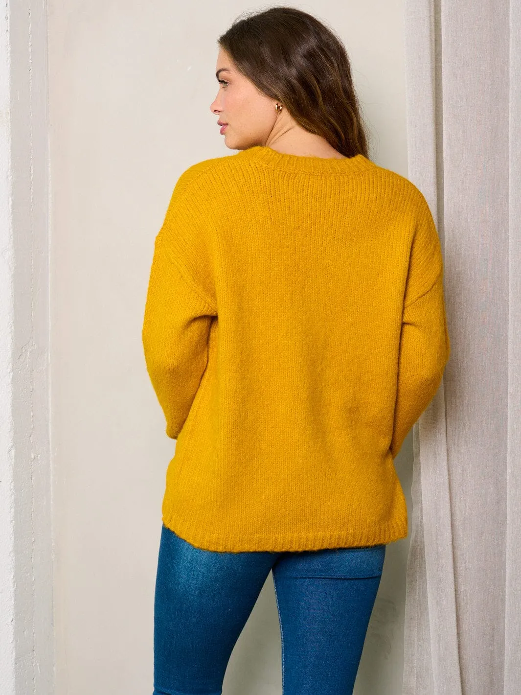 WOMEN'S LONG SLEEVE SOLID KNIT SWEATER